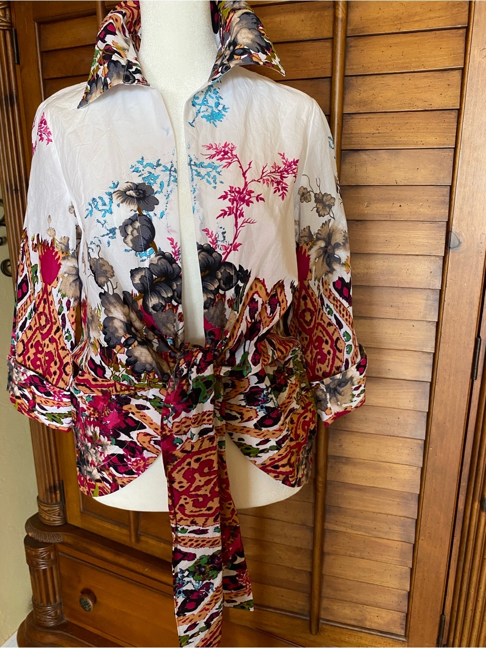 Women’s White Floral Tie-Front Shirt - Multicolor